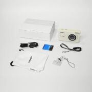 Yashica Digimate Beyaz Dijital Fotoğraf Makinesi