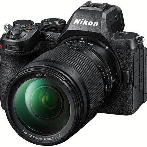 Nikon Z5 II 24-200mm f/4-6.3 Lensli Fotoğraf Makinesi